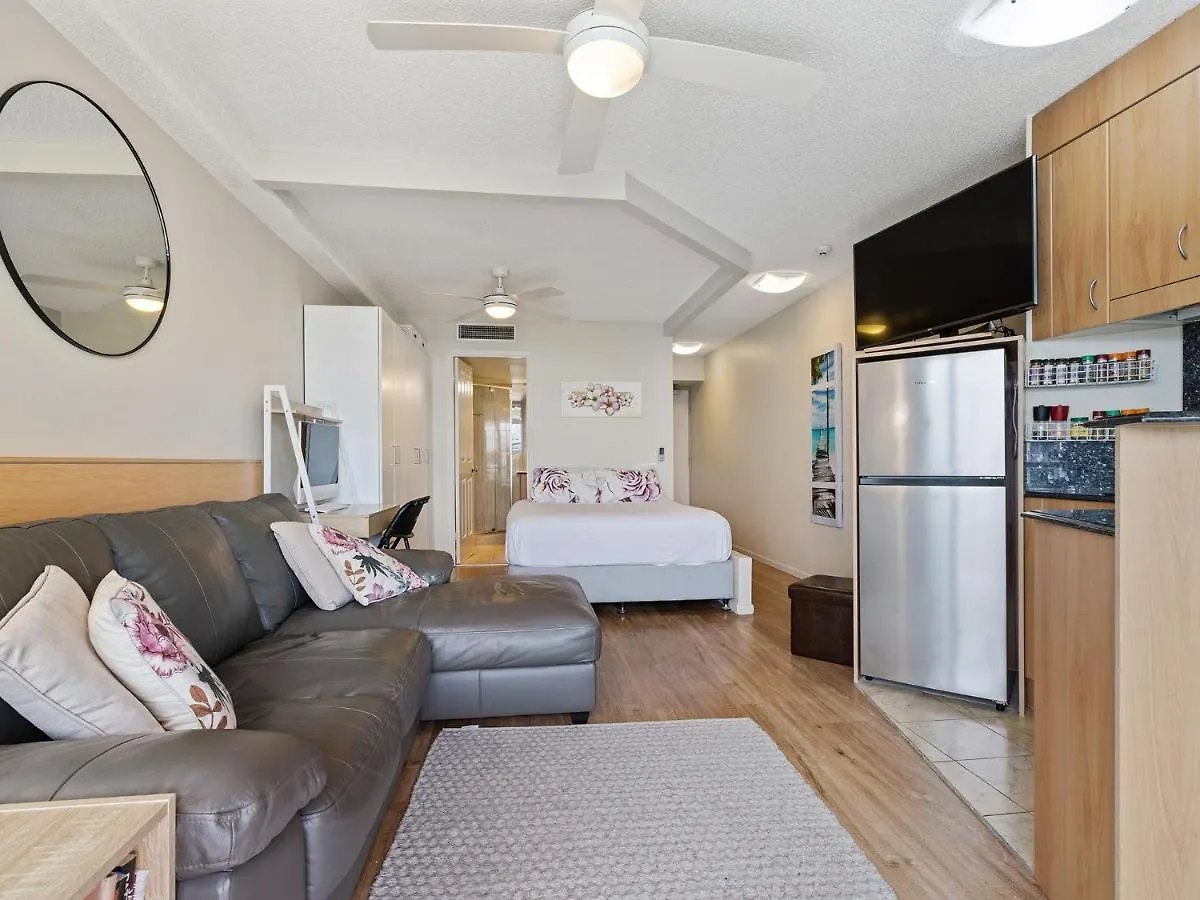 Charming 4Th Floor Unit - Landmark Resort Mooloolaba Apartment