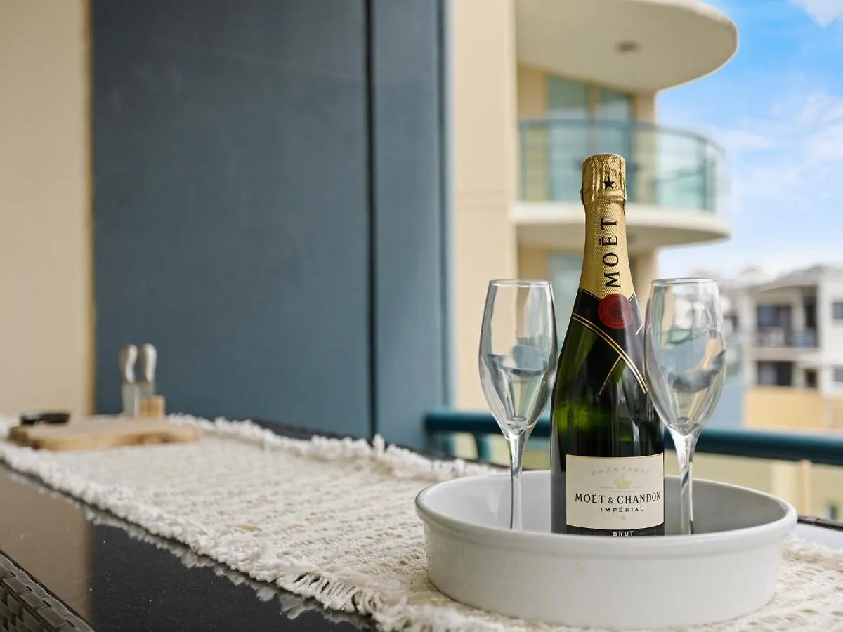 Charming 4Th Floor Unit - Landmark Resort Mooloolaba